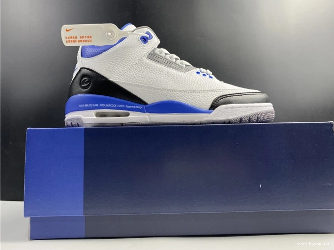 Blue Retro 3 Air White Jordan CT8532-040 0811